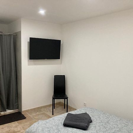 Mas Feuillade Logement Partage Nîmes Exteriör bild